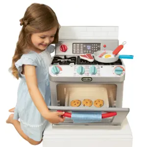 Little Tikes First Oven | Pretend Play Appliance with 11 Kitchin Accessories and Realistic Cooking Sounds | Kids Ages 2+ | Multi-color | Multicolor