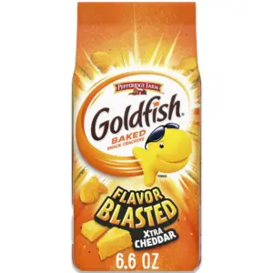 Goldfish Flavor Blasted Xtra Cheddar Cheese Crackers | Baked Snack Crackers | 6.6 Ounce Bag